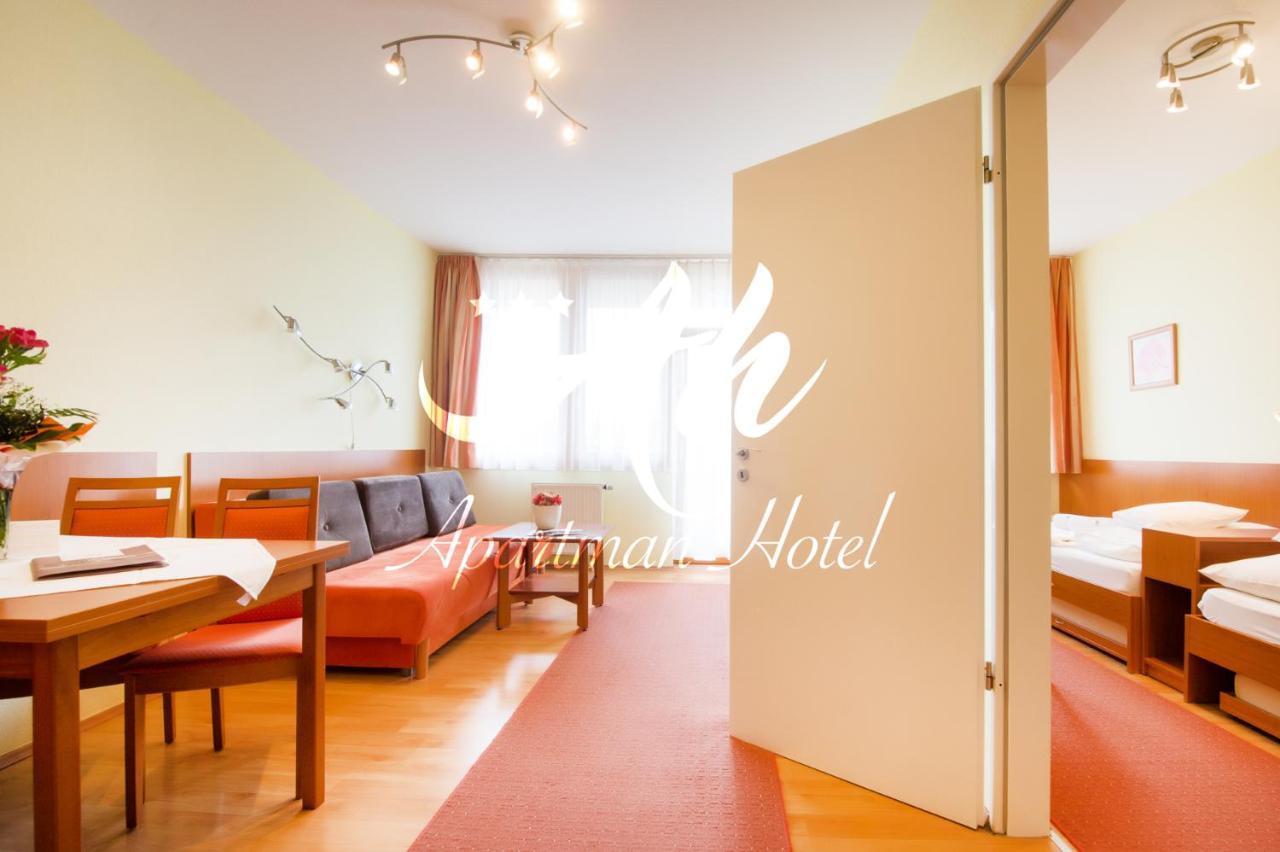 Apartman Hotel Бік Екстер'єр фото