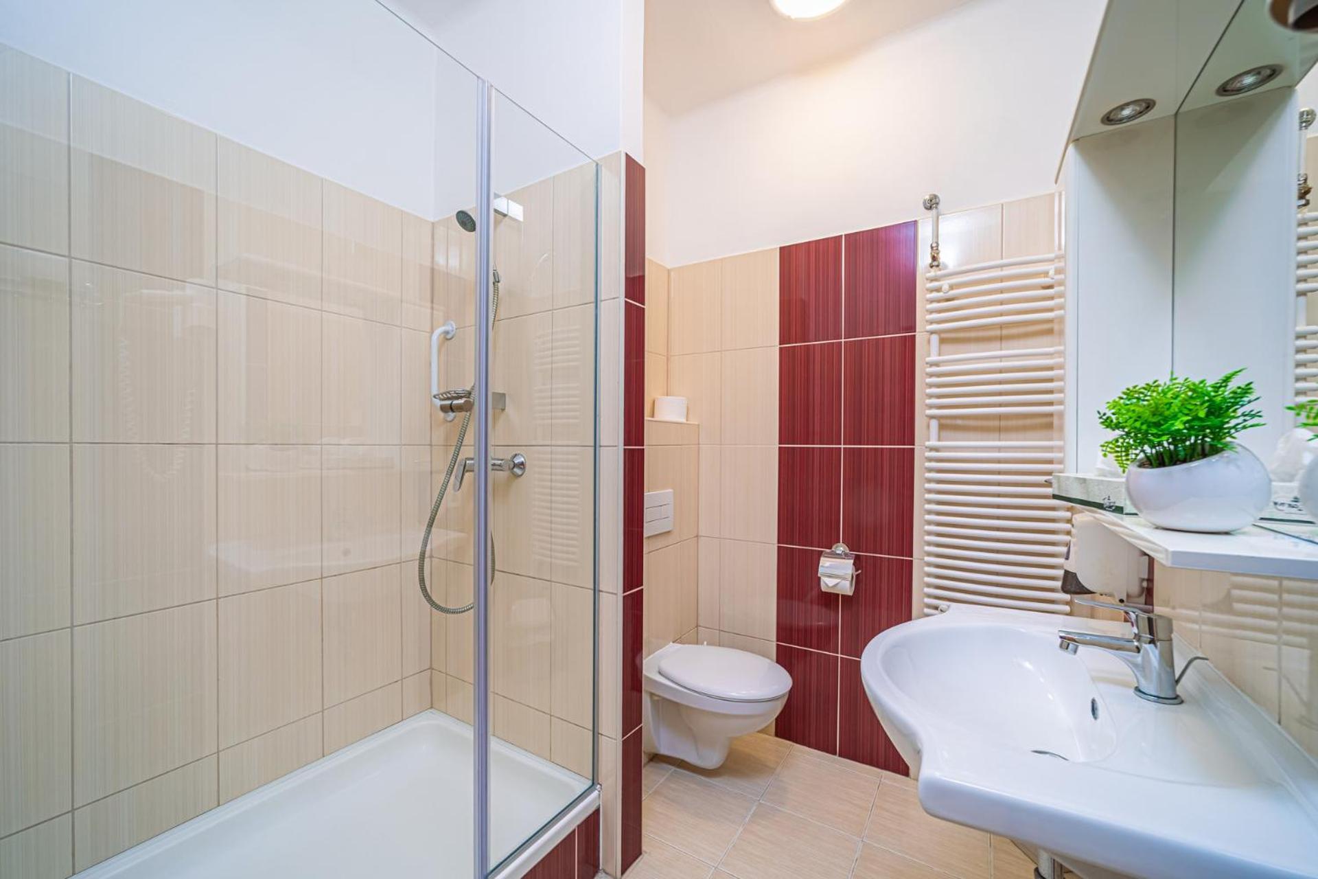 Apartman Hotel Бік Екстер'єр фото