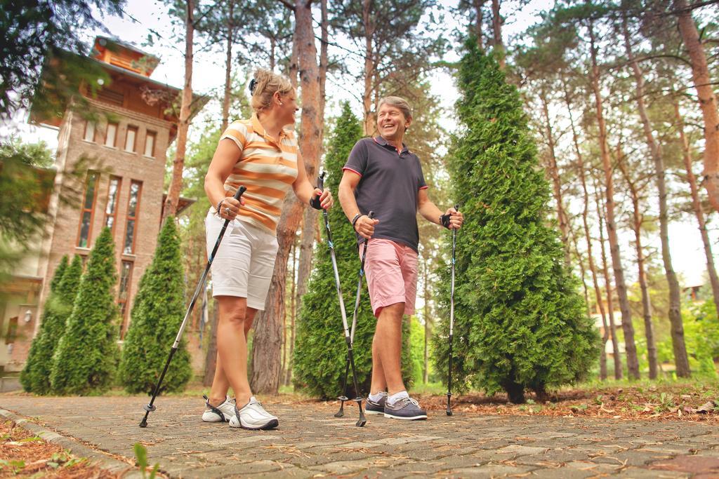 Apartman Hotel Бік Екстер'єр фото