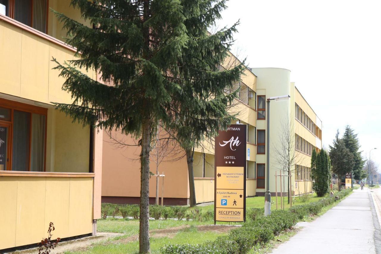 Apartman Hotel Бік Екстер'єр фото