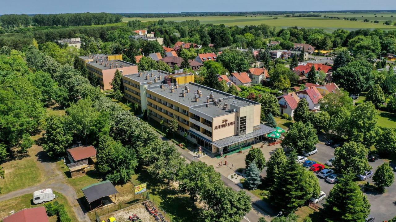 Apartman Hotel Бік Екстер'єр фото