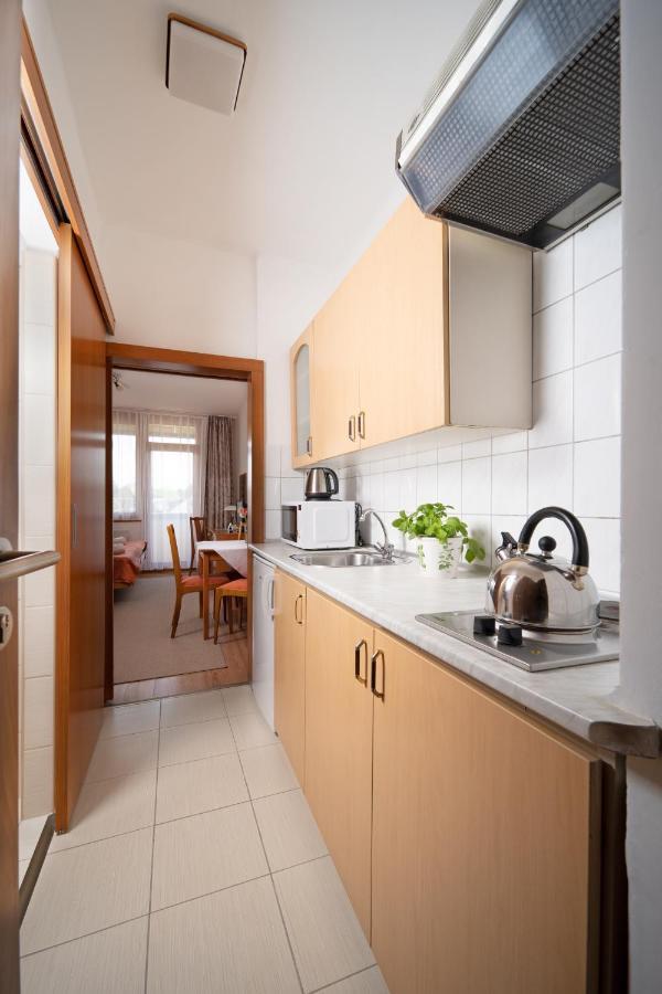 Apartman Hotel Бік Екстер'єр фото